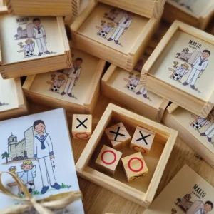 Tres en raya con caja de madera